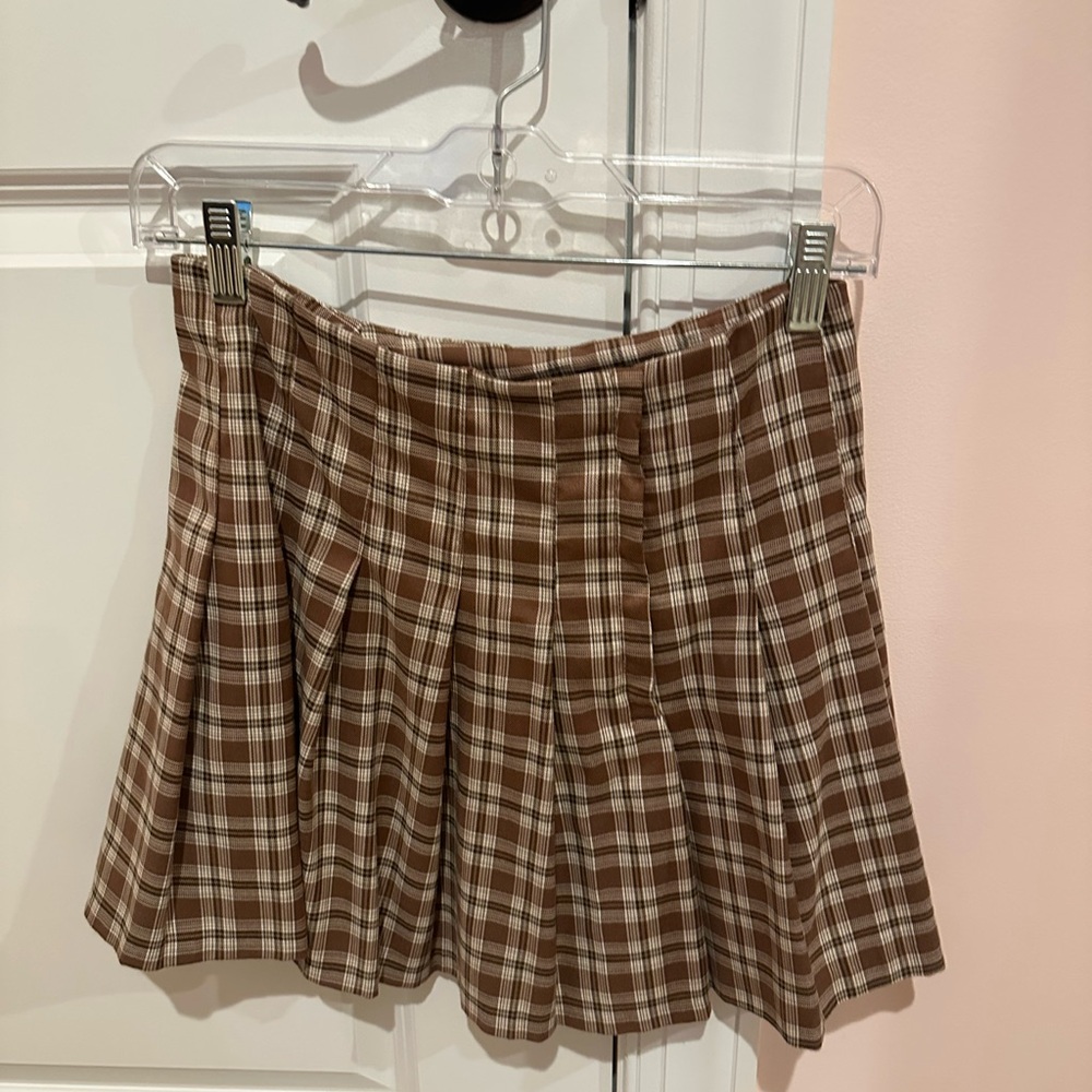 H&M Brown Pleated Plaid Mini Skirt